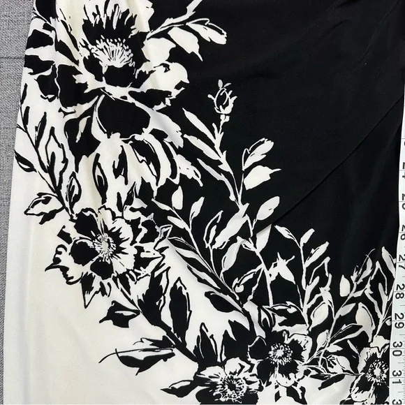 Lauren Ralph Lauren Black and White Side Ruched Dress Women's Size 4P - Picture 2 of 14